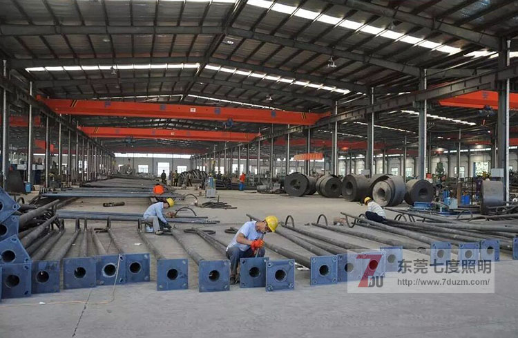 东莞叼嘿直播APP照明男女叼嘿视频大全免费生产车间