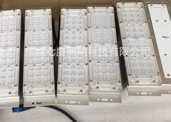 东莞叼嘿直播APP照明大功率led路灯模组生产图片